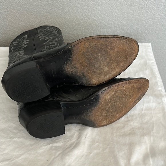 Classic Black Western Cowboy Boots with Decorative Stitching - Picture 2 of 2